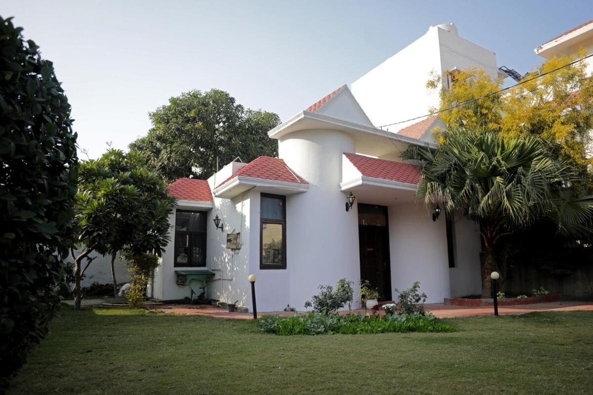 Villa Sukoon Farm à Gurgaon Extérieur photo